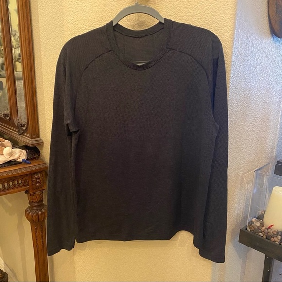 LULULEMON Men Dark Gray Long Sleeve Athletic Shirt Size Small - Picture 1 of 5